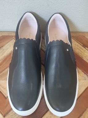 Black Slip-On Sneakers with Scalloped Edge